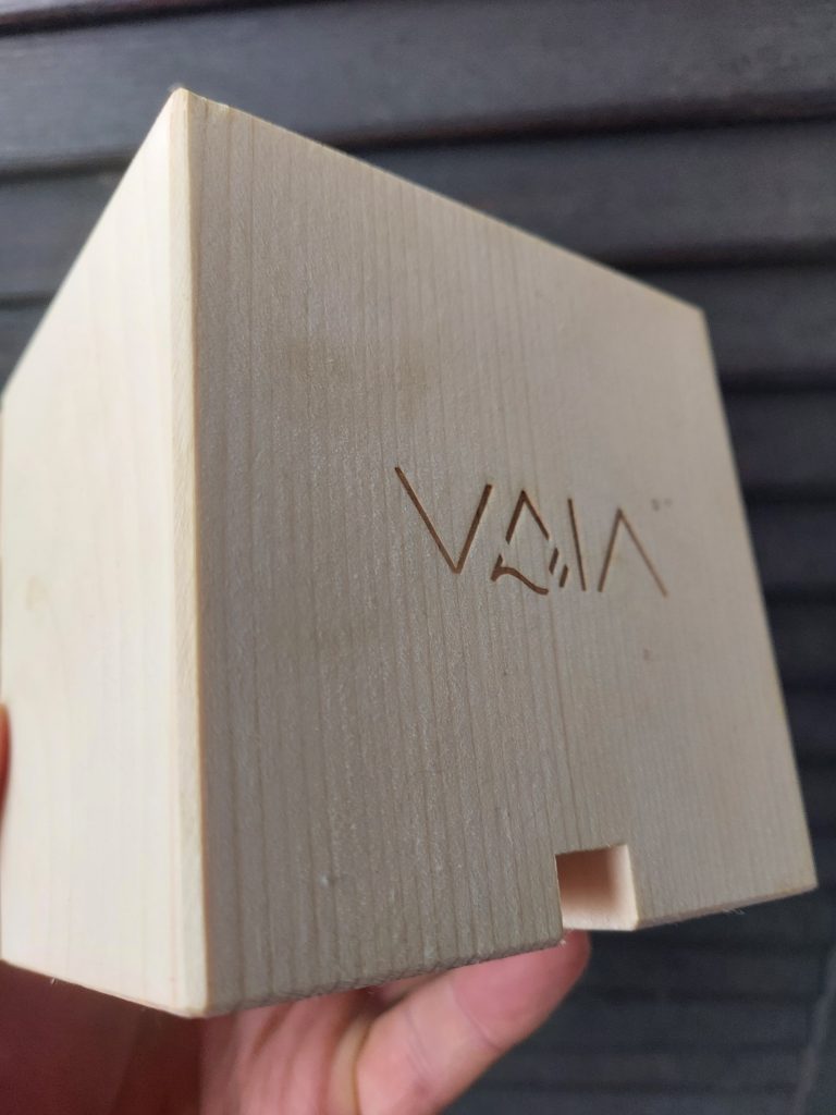 Un oggetto bello, funzionale, nato da una buona idea che è anche un'idea buona. Davvero tanto...