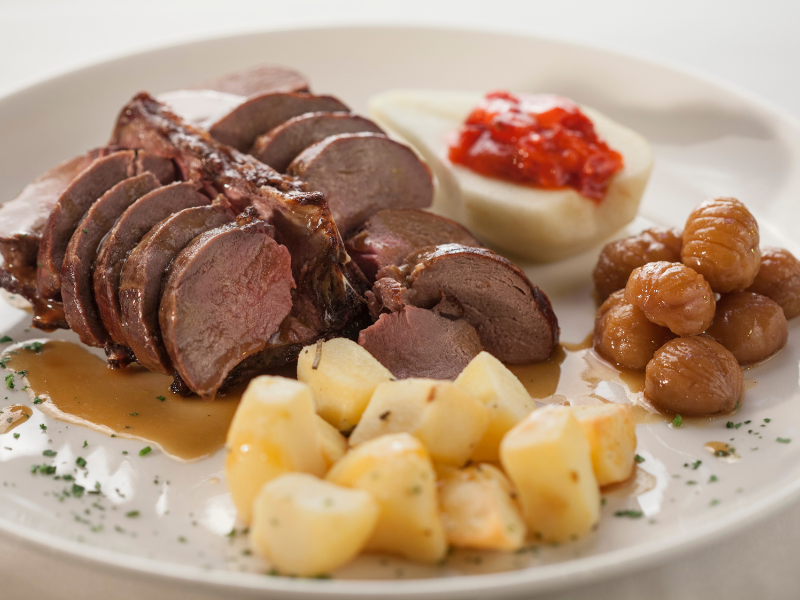 La sella di capriolo in Piemonte: dal piatto popolare al lusso gourmet